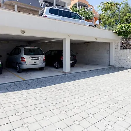 Apartment In Top